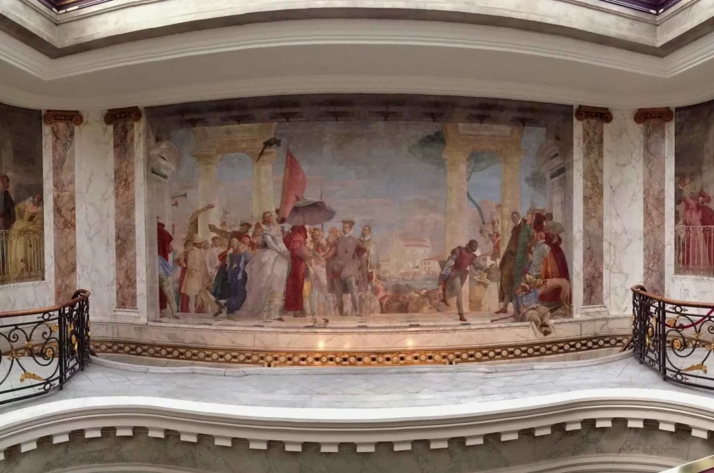 Scalinata a doppia elica del Museo Jacquemart-André con affreschi di Tiepolo