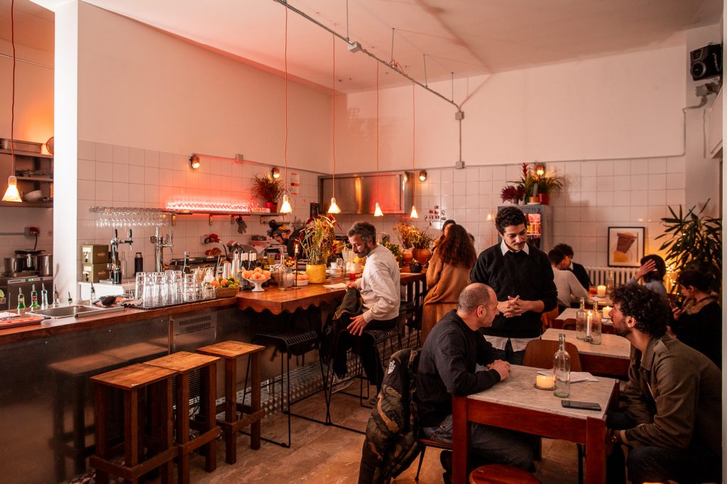 bar di quartiere Milano