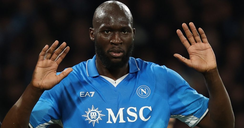 Romelu Lukaku durante una partita con il Napoli prima dell’infortunio