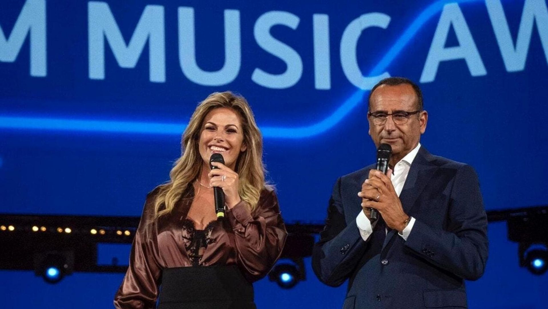 Carlo Conti e Vanessa Incontrada conducono i Tim Music Awards 2025 all’Arena di Verona
