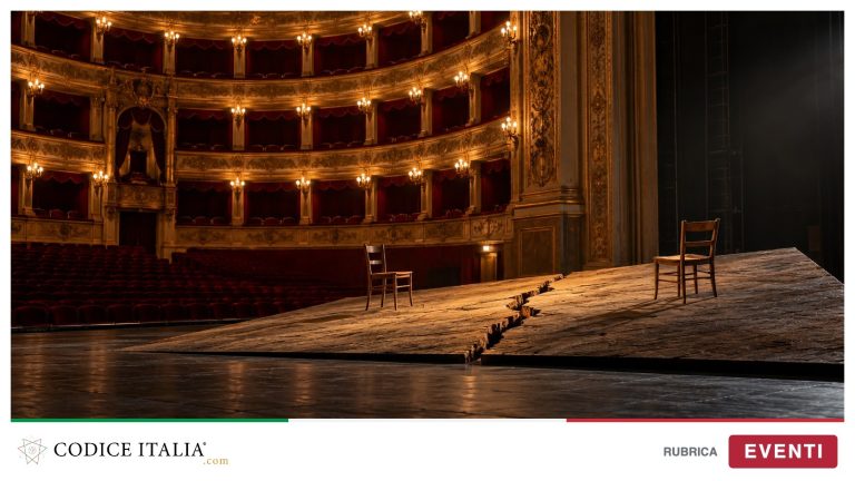 Uscita di emergenza al Teatro San Ferdinando di Napoli, palcoscenico con piano inclinato